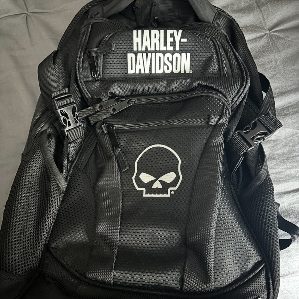 Harley-Davidson Black Skull Backpack
